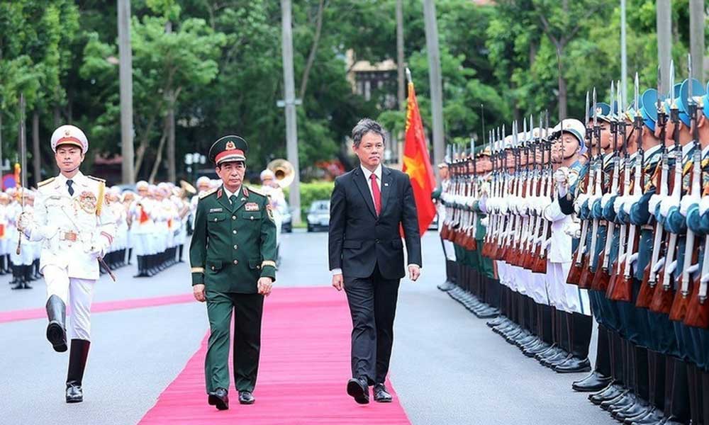 Viet Nam, Singapore strengthen defence ties